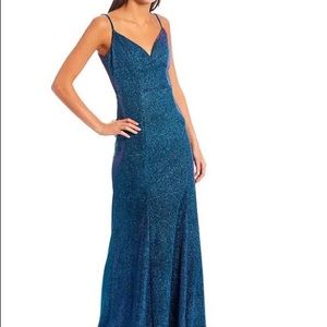 Long Formal Dress NWT by City Vibe. Beautiful glittery teal color. Sz 9